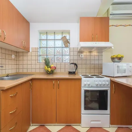 3 Bedroom Beautiful In Labin * Diminici