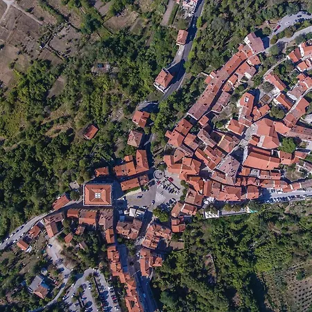 3 Bedroom Beautiful In Labin